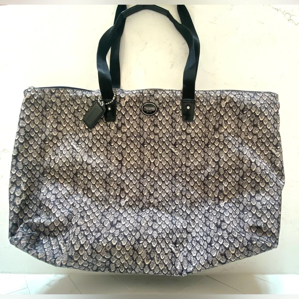 Coach Snake Print Weekender Packable Tote and Large Pouch Set in Gunmetal - Picture 3 of 15